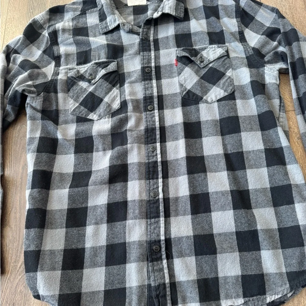 Levi's Men's Gray and Black Checkered Shirt